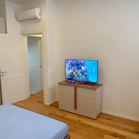G-house By World Apartman